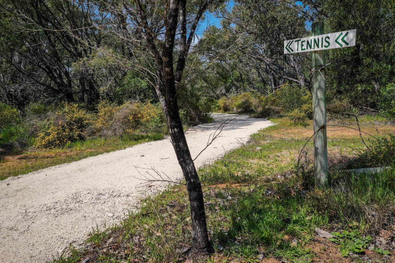 Holiday home Carpe Vino - Quiet Bushland Home, Margaret River